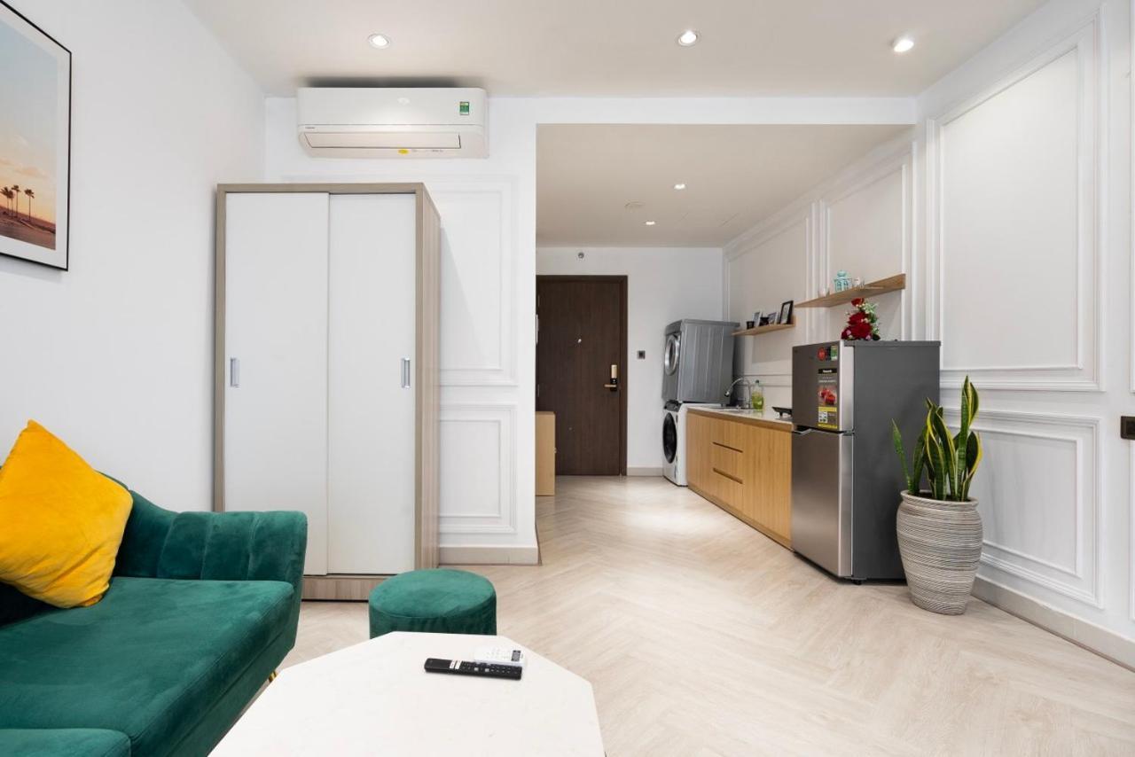 Saigon Royal - Spacious D4 - Hana 06 Apartment *